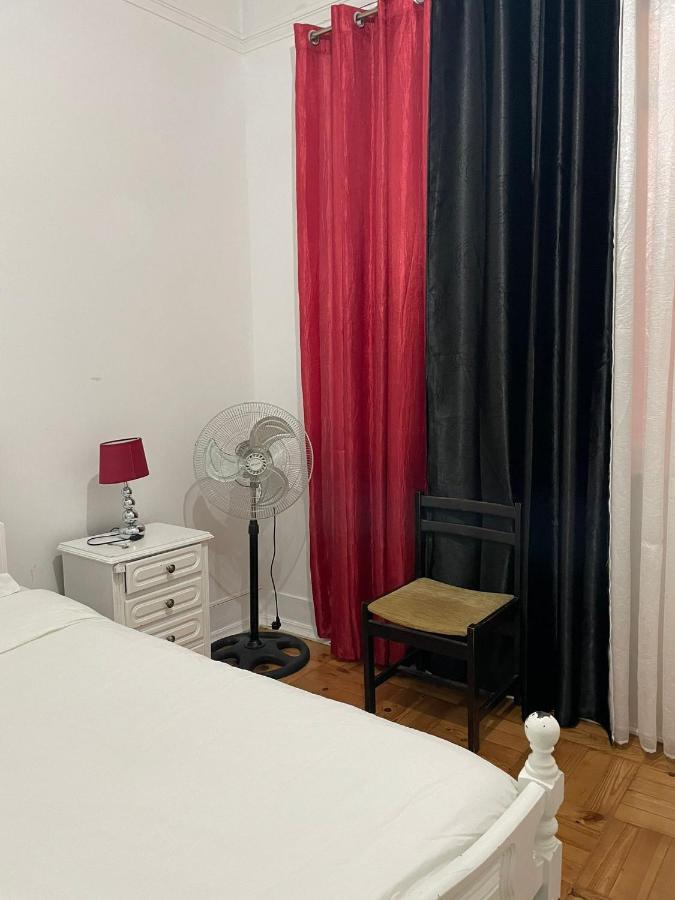 Nautic M1 R2 - Classy & Cozy Double Room With Shared Bathroom In Marques Pombal Лісабон Екстер'єр фото